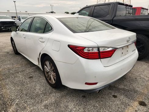 Used 2015 Lexus ES 350 w/ Premium Package FWD image 4