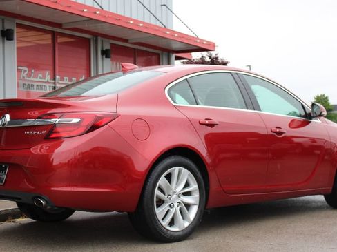 Used 2015 Buick Regal Premium FWD image 11