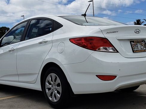 Used 2016 Hyundai Accent SE FWD image 3