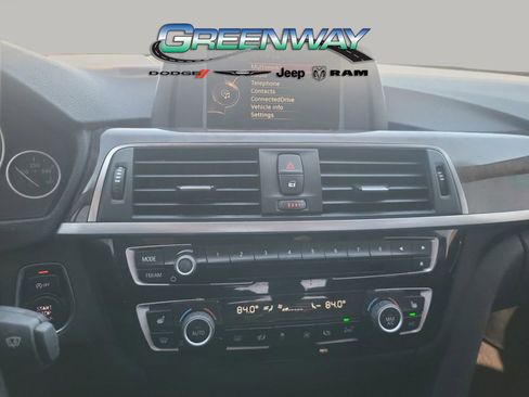 Used 2016 BMW 320i Sedan image 18