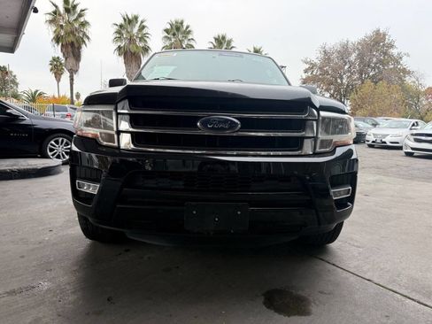 Used 2017 Ford Expedition EL XLT image 4
