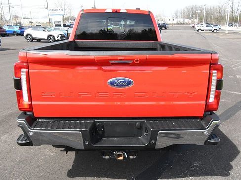 Used 2023 Ford F250 Lariat w/ Lariat Ultimate Package AWD/4WD image 6