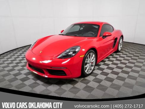 Used 2018 Porsche 718 Cayman RWD image 1
