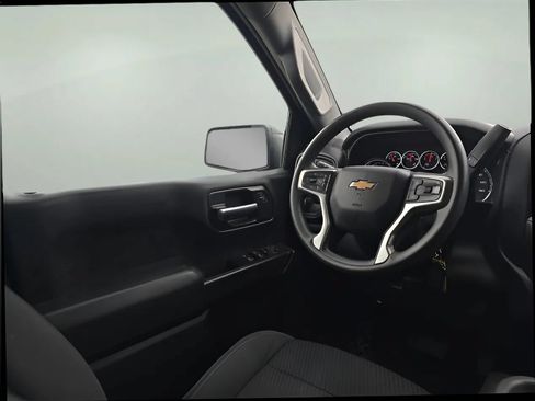 Used 2021 Chevrolet Silverado 1500 Custom w/ Safety Confidence Package AWD/4WD image 11