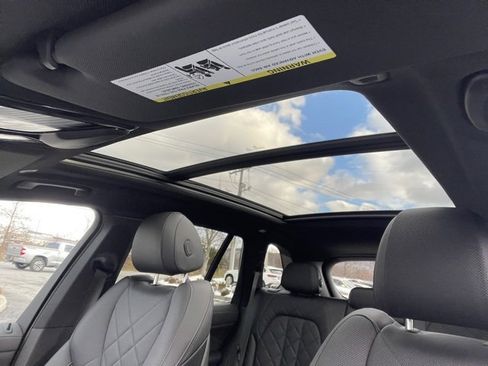 Used 2023 BMW X5 xDrive40i w/ M Sport Package image 25
