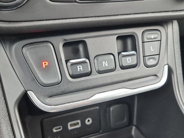 Used 2020 GMC Terrain SLE w/ Driver Convenience Package FWD image 12