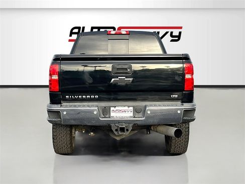 Used 2017 Chevrolet Silverado 2500 LTZ w/ Duramax Plus Package image 6