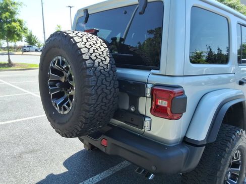 Used 2023 Jeep Wrangler Unlimited Rubicon 392 AWD/4WD image 16