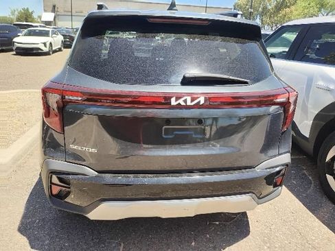 Certified 2024 Kia Seltos EX FWD image 10