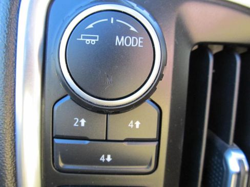 Used 2022 Chevrolet Silverado 3500 LT w/ Convenience Package image 48