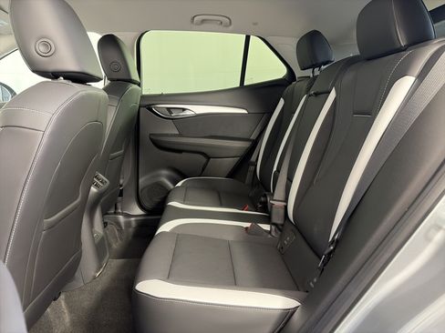 Used 2025 Buick Envision Sport Touring AWD/4WD image 7