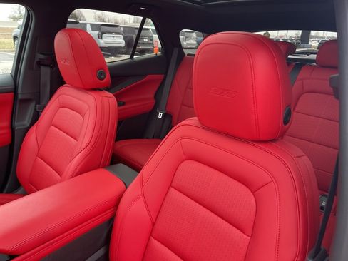 Certified 2025 Chevrolet Blazer EV SS w/ Performance Package image 20