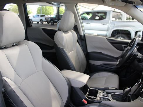 Used 2023 Subaru Forester Limited AWD/4WD image 45
