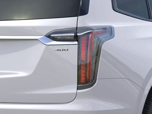 New 2025 Cadillac XT6 Sport w/ Technology Package image 11