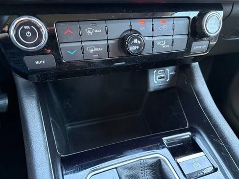 Used 2022 Jeep Compass Latitude AWD/4WD image 30