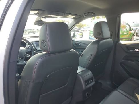 Certified 2024 Chevrolet Equinox RS FWD image 10