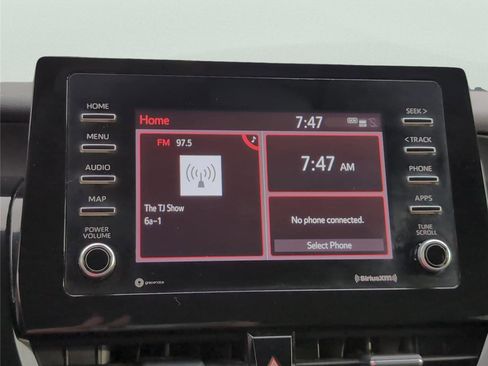 Used 2021 Toyota Camry SE image 14