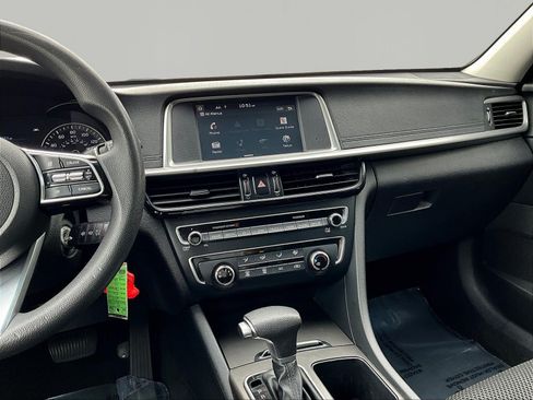 Used 2019 Kia Optima LX FWD image 9