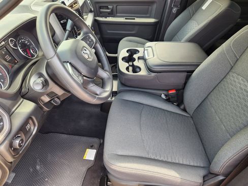 New 2026 RAM 2500 Tradesman AWD/4WD image 12