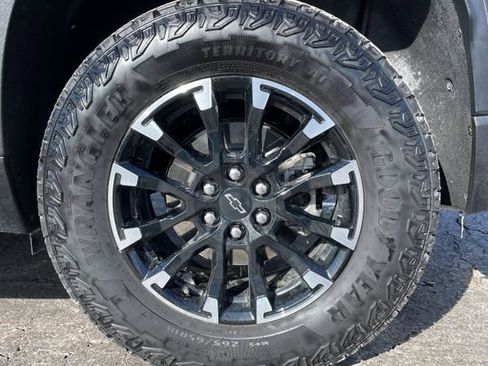 Used 2024 Chevrolet Traverse Z71 w/ Enhanced Driving Package image 26