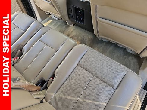 Used 2014 Ford Expedition EL XLT w/ Equipment Group 202A image 11