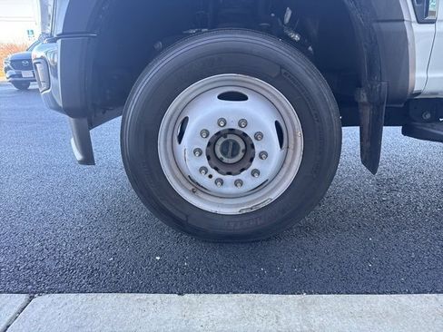 Used 2023 Ford F550 4x4 Crew Cab Super Duty image 9