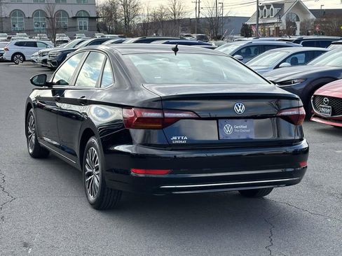 Used 2019 Volkswagen Jetta SE image 4