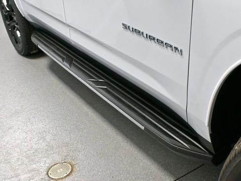 New 2026 Chevrolet Suburban Premier AWD/4WD image 3