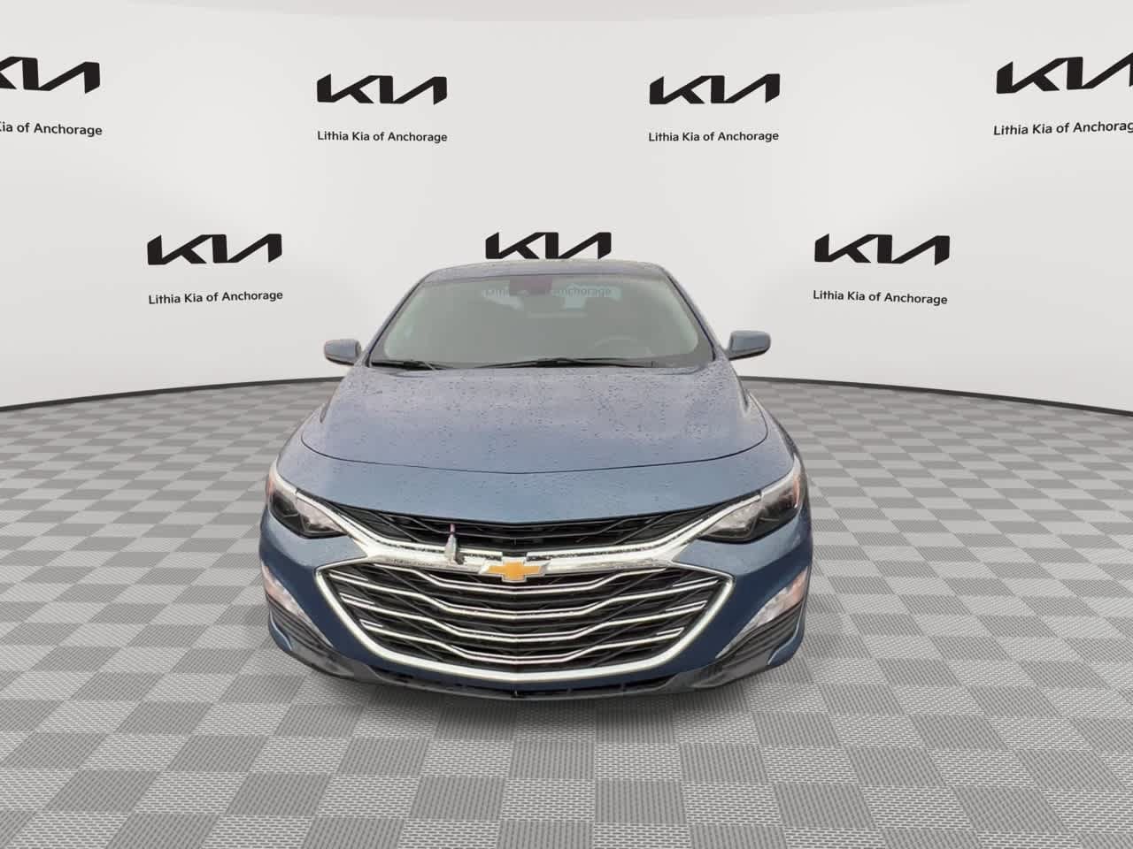Used 2024 Chevrolet Malibu LT FWD image 3