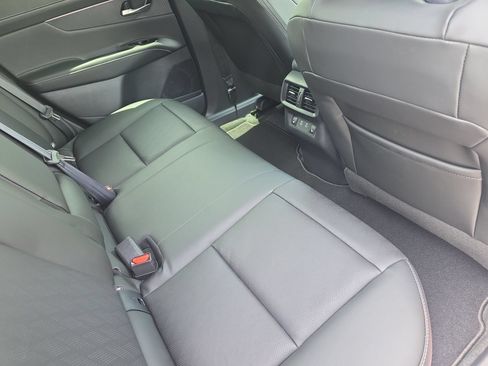 New 2026 Nissan Murano Platinum w/ Cargo Package AWD/4WD image 11