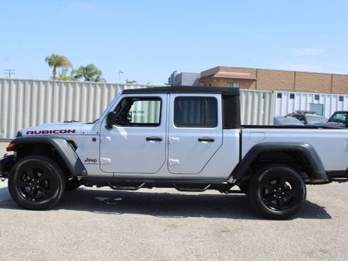 Used 2023 Jeep Gladiator Rubicon w/ Trailer Tow Package AWD/4WD image 7