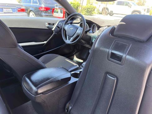 Used 2010 Hyundai Genesis 2.0T RWD image 41