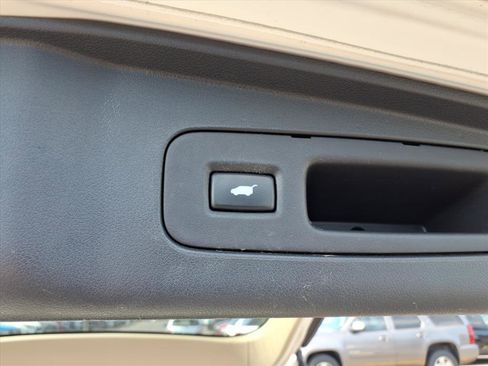 Used 2016 Honda CR-V Touring image 12