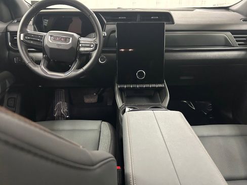 Used 2026 GMC Terrain AT4 w/ LPO, Floor Liner Package AWD/4WD image 16
