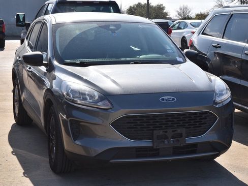 Certified 2022 Ford Escape SE image 4