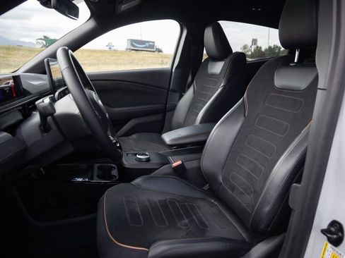 Used 2022 Ford Mustang Mach-E GT image 14