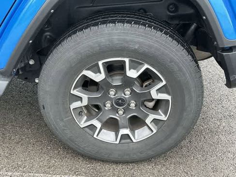 Used 2024 Jeep Wrangler Sahara w/ Technology Group image 5