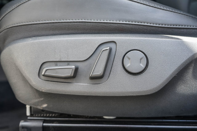 Certified 2025 Kia Niro EX FWD image 21