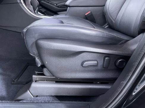 Used 2021 Subaru Ascent Limited w/ Popular Package #4 image 12