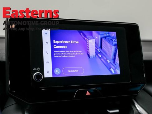 Used 2024 Toyota Venza LE image 19