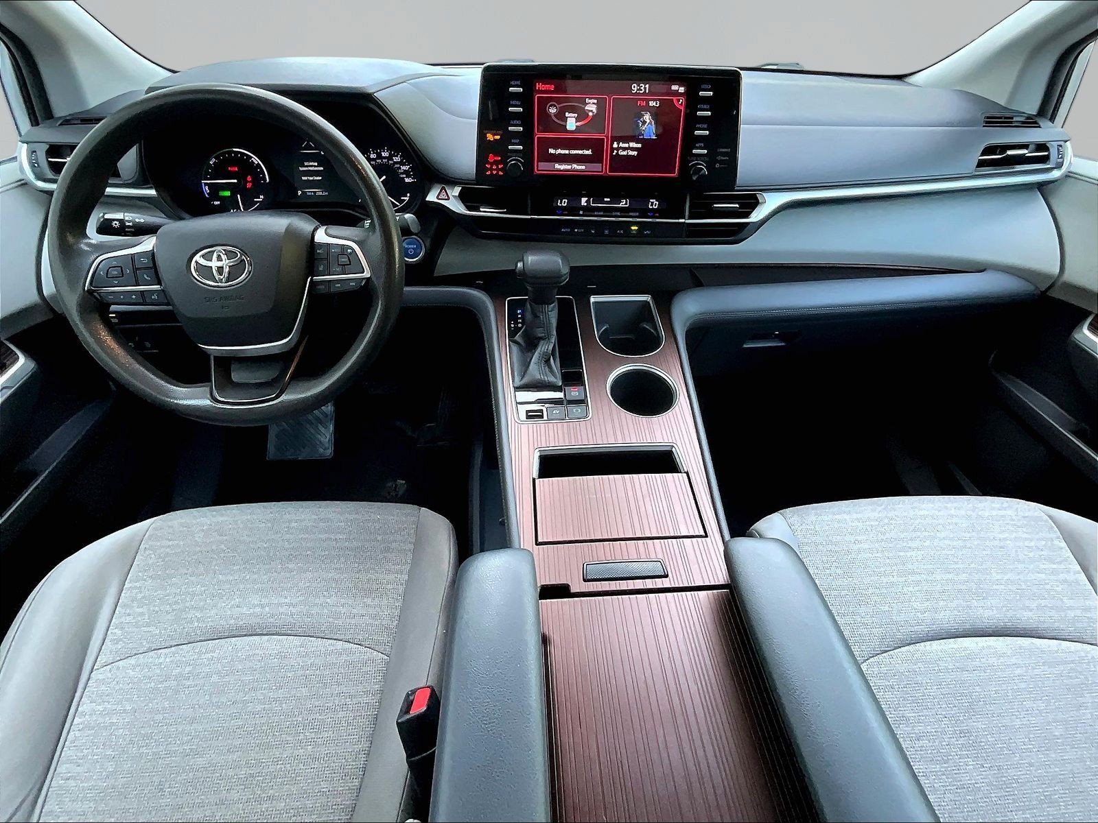 Used 2021 Toyota Sienna LE FWD image 7