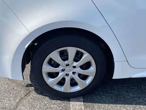 Used 2024 Toyota Corolla LE FWD image 25