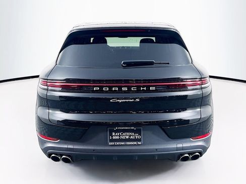 New 2026 Porsche Cayenne S AWD/4WD image 10
