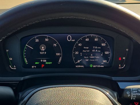 Used 2025 Honda Civic Sport Touring image 21