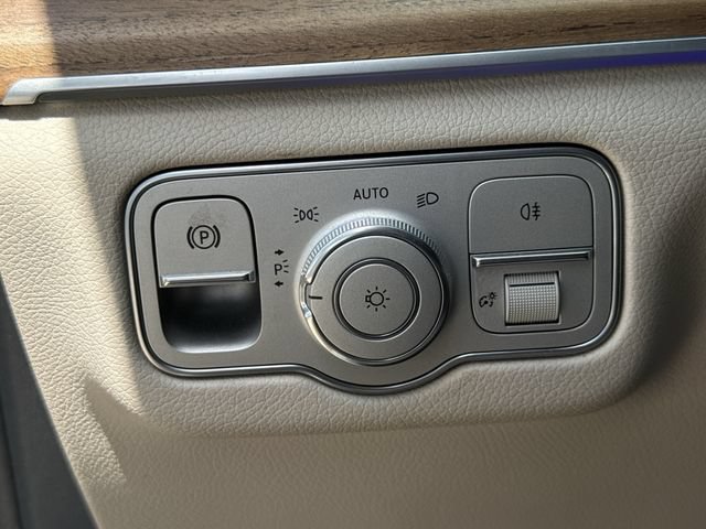 Used 2023 Mercedes-Benz GLE 350 w/ Premium Package image 22