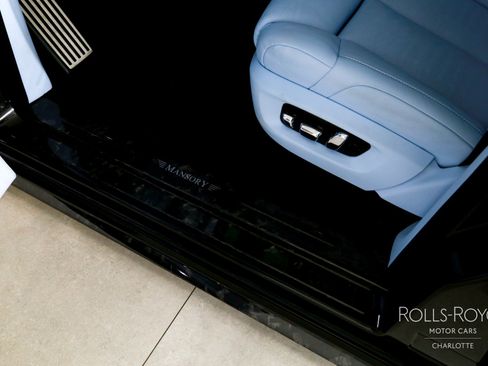 New 2026 Rolls-Royce Phantom Sedan image 17