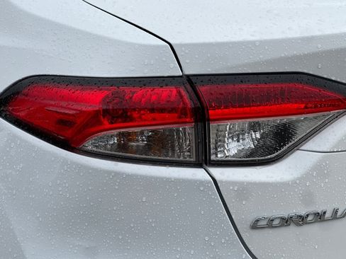 Used 2023 Toyota Corolla LE image 16