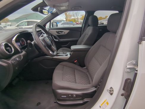Used 2022 Chevrolet Blazer LT image 12