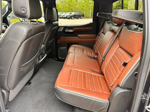 Used 2023 GMC Sierra 1500 Denali Ultimate AWD/4WD image 17