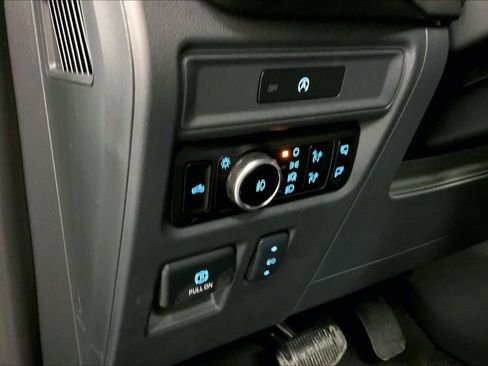 New 2025 Ford F150 Lariat w/ Equipment Group 501A Mid image 19